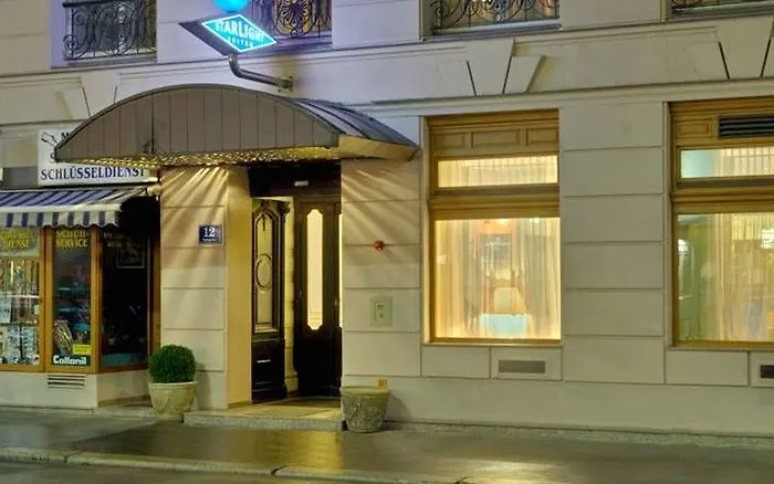 Starlight Salzgries Апарт-отель 4*