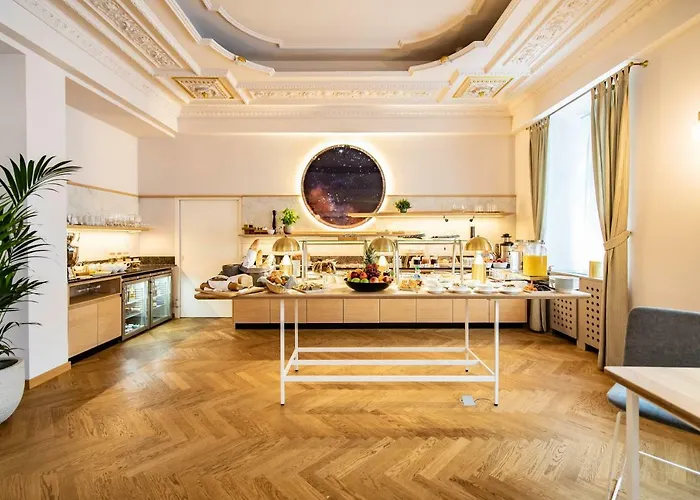 Starlight Salzgries Апарт-отель 4*