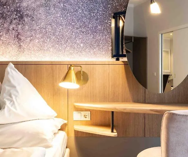 Starlight Salzgries 4*